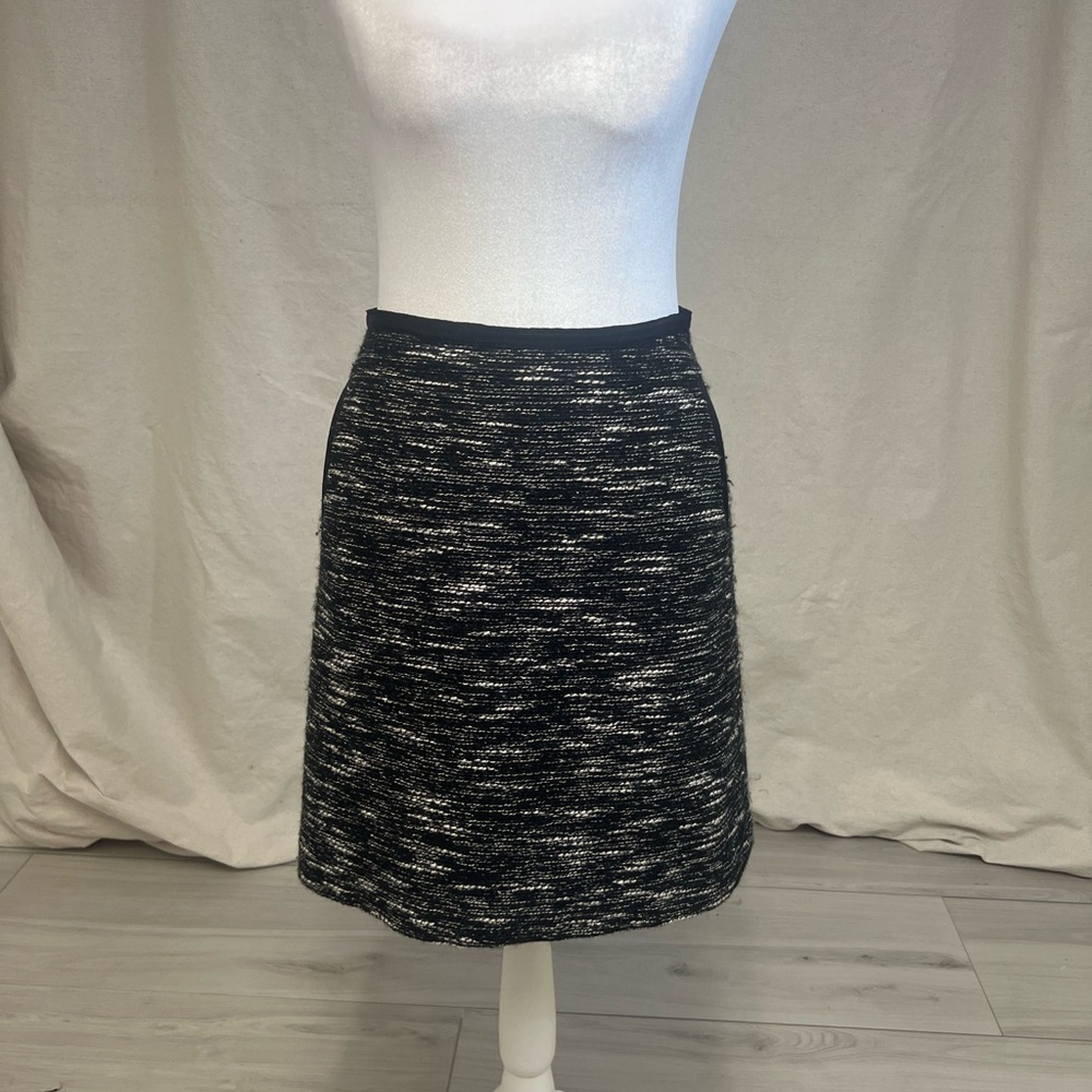 Talbots Tweed A-Line Skirt Sz 10P Black White Textured‎ Professional Office